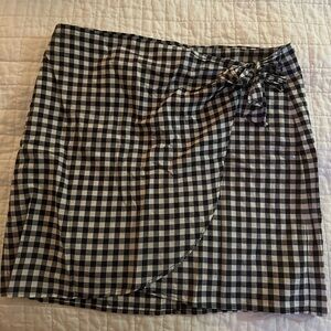 🌸 LOFT Black and White Checkered Gingham Skirt